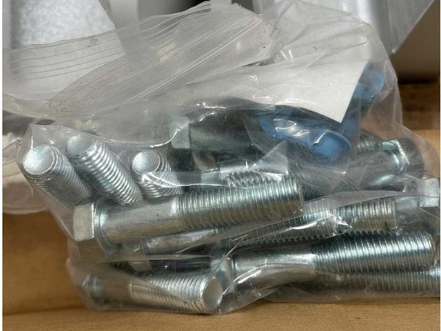 Seakeeper 7 - 9 | m8000 adaptor saddle kit - 90258 - afbeelding 4 van  5