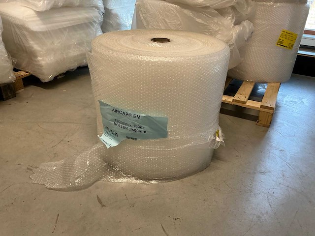 Sealed air aircap noppenfolie (1.500 mm x 150 meter) (8x) - afbeelding 1 van  4