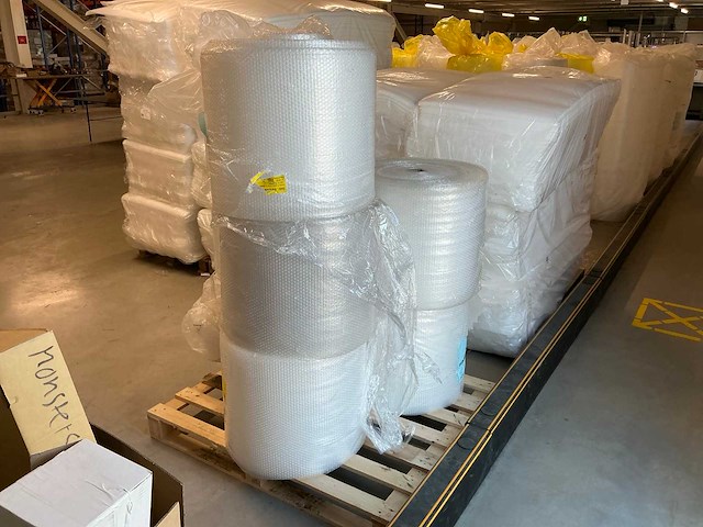 Sealed air aircap noppenfolie (1.500 mm x 150 meter) (8x) - afbeelding 4 van  4