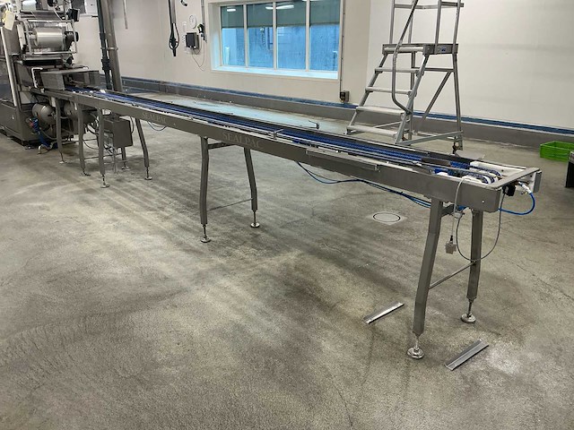 Sealpac voedseltray-transportband - afbeelding 3 van  8