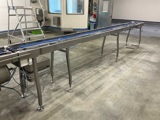 Sealpac voedseltray-transportband - afbeelding 4 van  8