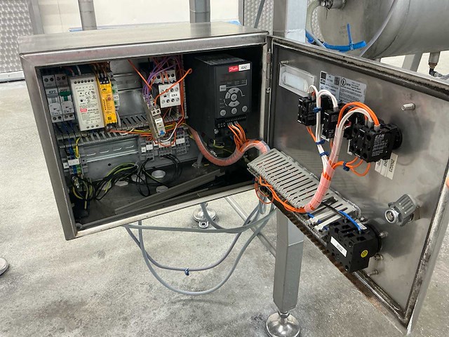 Sealpac voedseltray-transportband - afbeelding 8 van  8