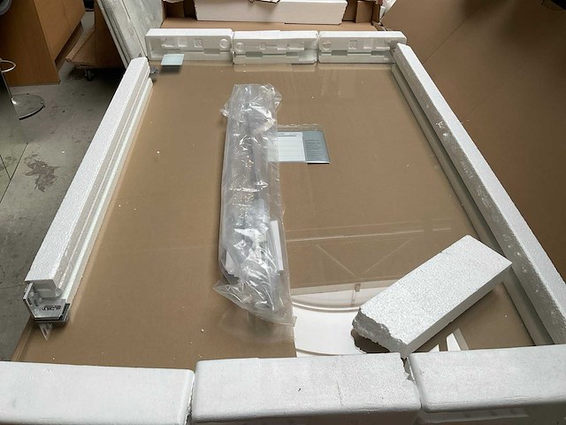 Sealskin ingekorte zijwand 94x143 cm - afbeelding 1 van  3