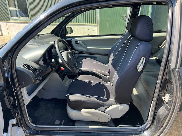 Seat - 2001 - arosa - personenauto - afbeelding 2 van  17