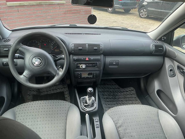 Seat - 2003 - toledo - 1.8-20v stella - personenauto - afbeelding 5 van  11