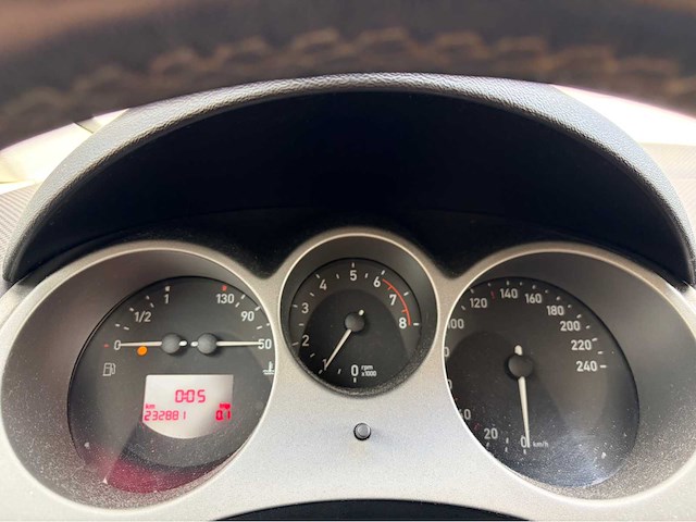 Seat - 2004 - altea - personenauto - afbeelding 2 van  15