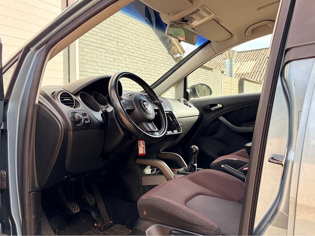 Seat - 2004 - altea - personenauto - afbeelding 13 van  15