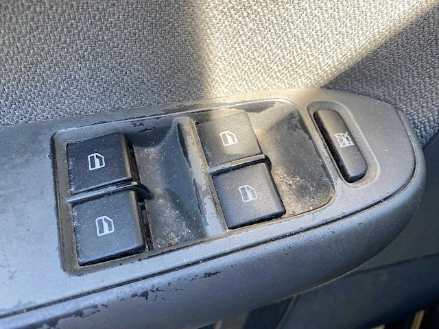 Seat - 2004 - ibiza - 1.4-16v signo - 98-ph-kx - afbeelding 13 van  16