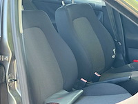 Seat - 2004 - leon - 1.6-16v stella - personenauto - afbeelding 4 van  18