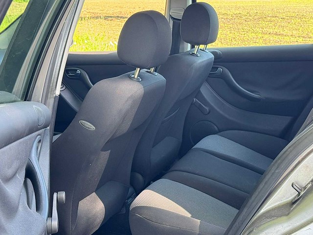 Seat - 2004 - leon - 1.6-16v stella - personenauto - afbeelding 6 van  18