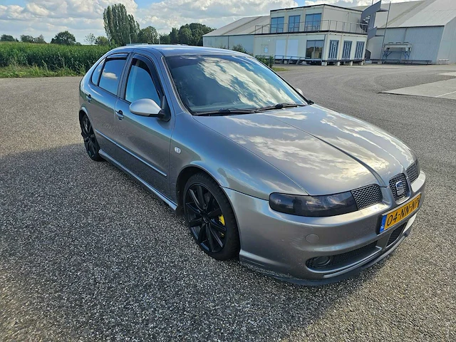 Seat - 2004 - leon - 1.8-20vt topsport - personenauto - afbeelding 7 van  22