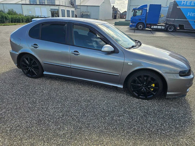 Seat - 2004 - leon - 1.8-20vt topsport - personenauto - afbeelding 16 van  22