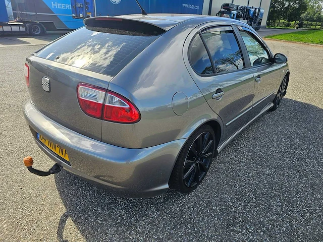 Seat - 2004 - leon - 1.8-20vt topsport - personenauto - afbeelding 17 van  22