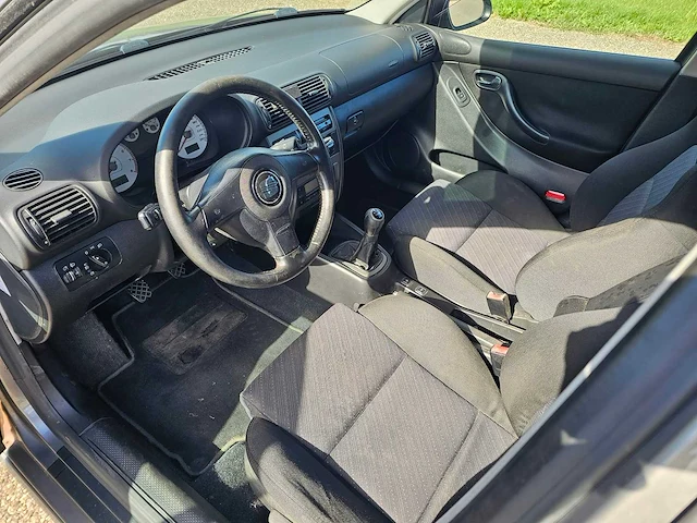 Seat - 2004 - leon - 1.8-20vt topsport - personenauto - afbeelding 22 van  22