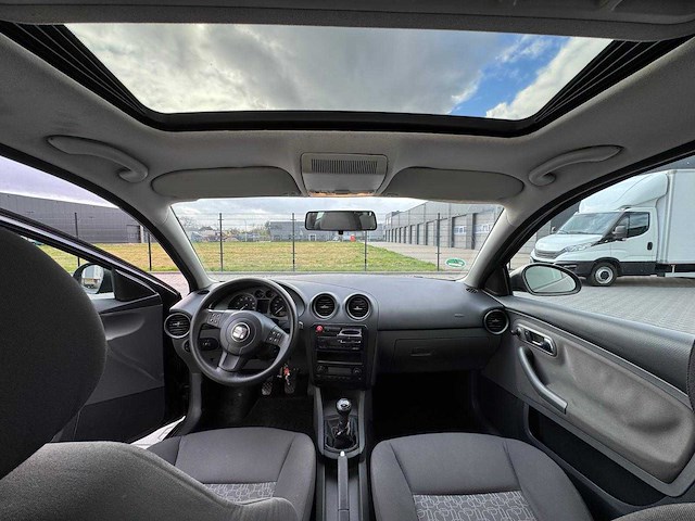 Seat - 2006 - ibiza - 1.4-16v chill out - personenauto - afbeelding 9 van  14
