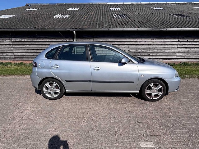Seat - 2009 - ibiza - 1.4-16v last ed. i - personenauto - afbeelding 11 van  24