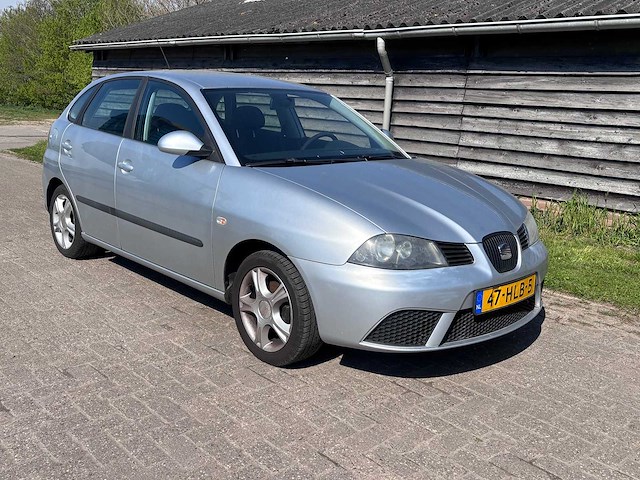 Seat - 2009 - ibiza - 1.4-16v last ed. i - personenauto - afbeelding 13 van  24