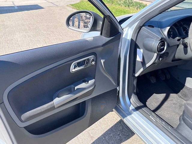 Seat - 2009 - ibiza - 1.4-16v last ed. i - personenauto - afbeelding 20 van  24