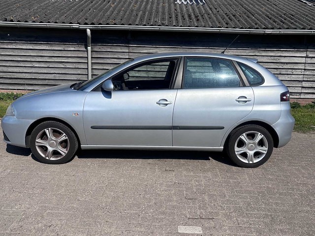 Seat - 2009 - ibiza - 1.4-16v last ed. i - personenauto - afbeelding 9 van  24