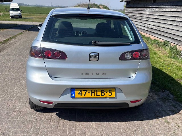 Seat - 2009 - ibiza - 1.4-16v last ed. i - personenauto - afbeelding 12 van  24