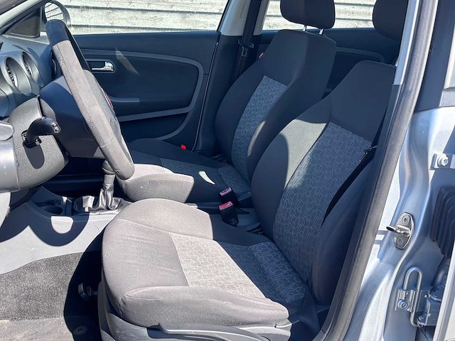 Seat - 2009 - ibiza - 1.4-16v last ed. i - personenauto - afbeelding 13 van  24