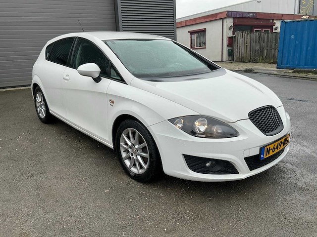 Seat - 2009 - leon - 1.8 tfsi style - personenauto (n-649-ns) - afbeelding 13 van  15
