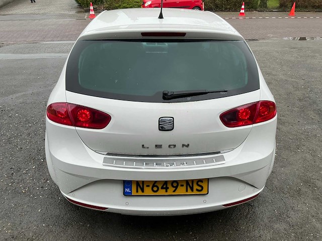 Seat - 2009 - leon - 1.8 tfsi style - personenauto (n-649-ns) - afbeelding 15 van  20