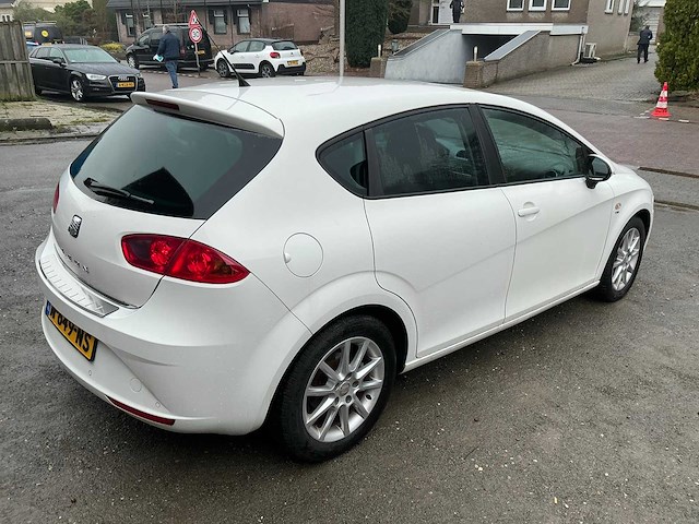 Seat - 2009 - leon - 1.8 tfsi style - personenauto (n-649-ns) - afbeelding 16 van  20