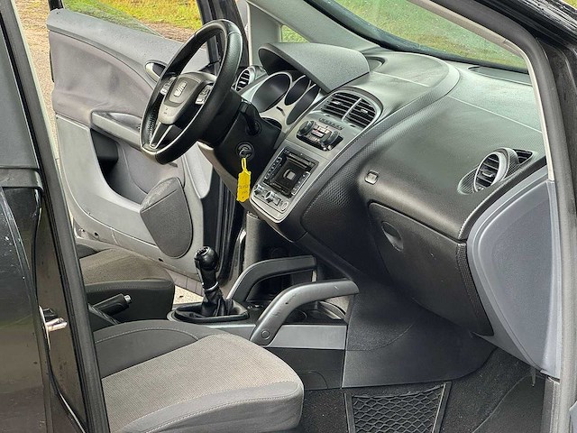 Seat - 2010 - altea xl - 1.4 tsi bnsline high - 00-lgx-4 - afbeelding 9 van  17