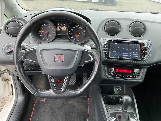 Seat - 2010 - ibiza - 1.4 tsi fr bocanegra - personenauto - afbeelding 9 van  17