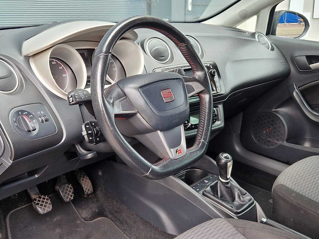 Seat - 2011 - ibiza st - 1.2 tsi sport - 66-rbv-5 - afbeelding 3 van  23