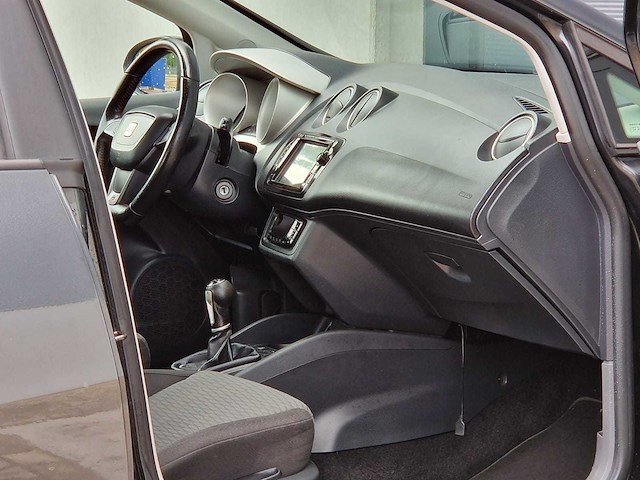 Seat - 2011 - ibiza st - 1.2 tsi sport - 66-rbv-5 - afbeelding 16 van  23