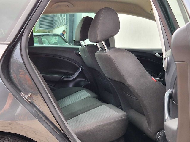 Seat - 2011 - ibiza st - 1.2 tsi sport - 66-rbv-5 - afbeelding 12 van  18