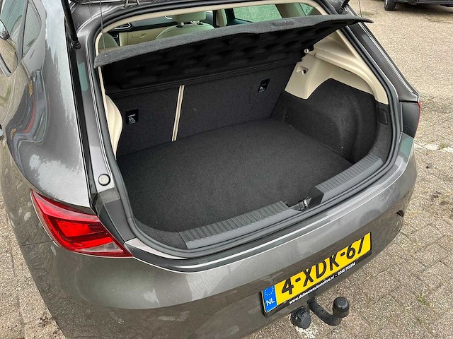 Seat - 2014 - leon - 1.4 tgi style business - personenauto - afbeelding 8 van  19