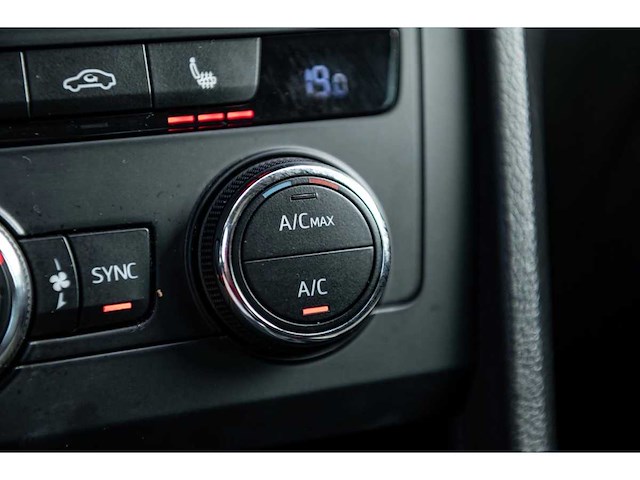 Seat - 2018 - ateca - 1.0 ecotsi st bnsint - xk-348-p - afbeelding 11 van  37