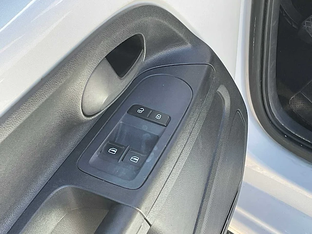 Seat - aa - personenauto - afbeelding 4 van  24