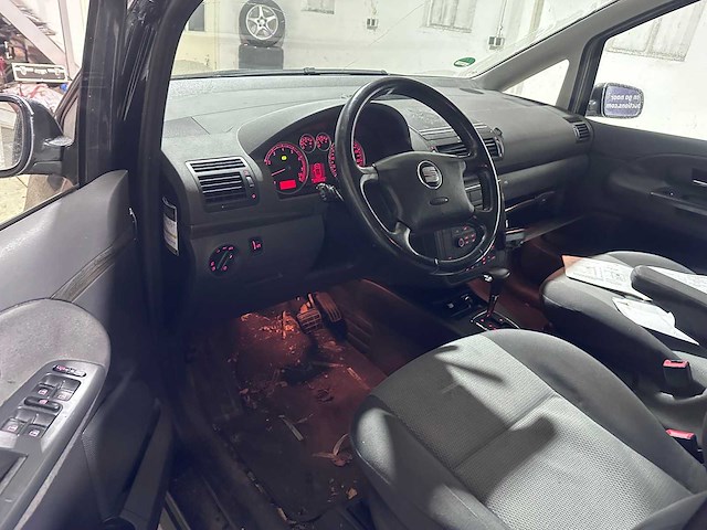 Seat - alhambra - 1.8-20v turbo stylance automaat- 38-zp-rv - afbeelding 21 van  23