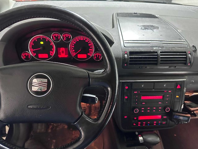 Seat - alhambra - 1.8-20v turbo stylance automaat- 38-zp-rv - afbeelding 22 van  23