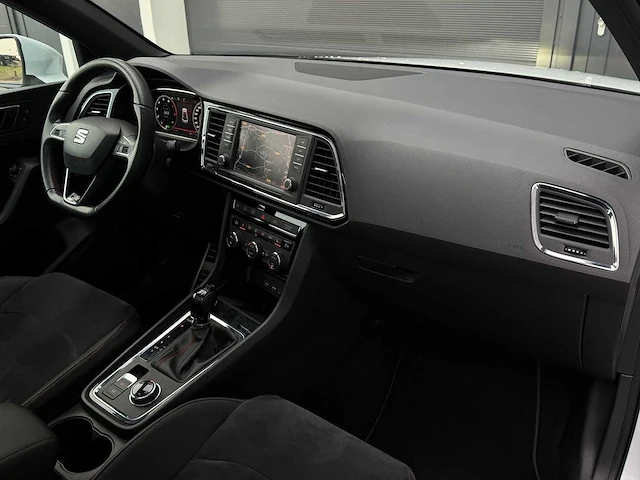 Seat - ateca - 2.0 eco fr 4drive - p-719-nb- 2017 iaw - afbeelding 4 van  16