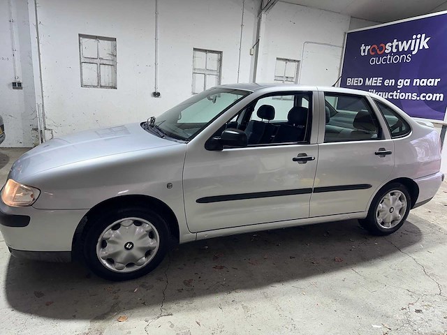 Seat - cordoba - 1.4-16v stella - car - afbeelding 12 van  21