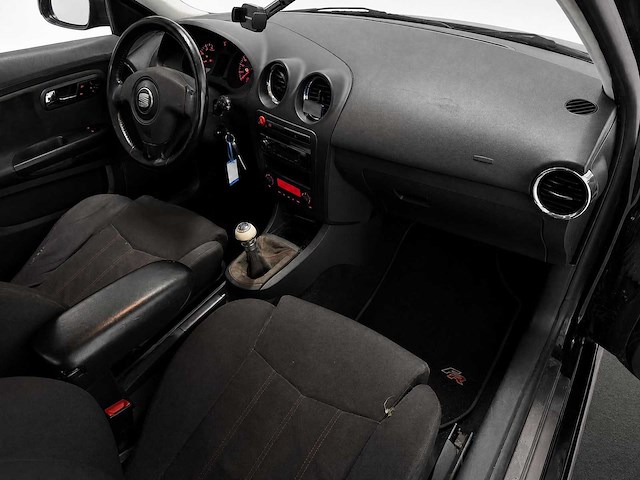 Seat - ibiza - 1.4-16v sport 41-nn-kt- 2004 iaw - afbeelding 3 van  12