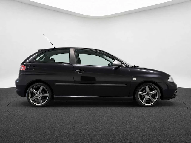 Seat - ibiza - 1.4-16v sport 41-nn-kt 2004 iaw - afbeelding 9 van  12