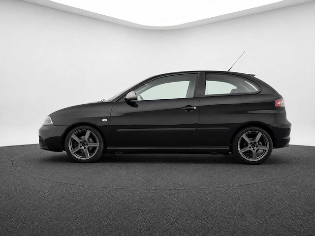 Seat - ibiza - 1.4-16v sport 41-nn-kt 2004 iaw - afbeelding 3 van  7