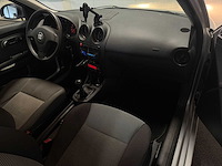 Seat - ibiza - 1.4-16v stella 2004 30-nz-pr iaw - afbeelding 2 van  8