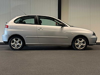 Seat - ibiza - 1.4-16v stella 2004 30-nz-pr iaw - afbeelding 3 van  8