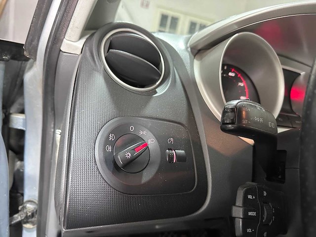 Seat - ibiza - 1.4 reference - 68-npk-8- 2009 - afbeelding 3 van  19