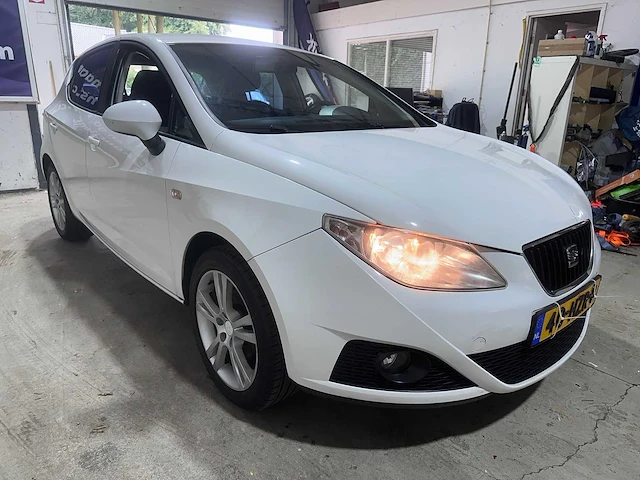 Seat - ibiza - 1.4 sport-up - 40-hzr-8- 2009 - afbeelding 14 van  18