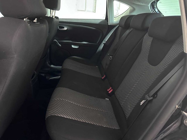 Seat - leon - 1.2 tsi good stuff - 45-lzz-4- 2010 - afbeelding 2 van  8