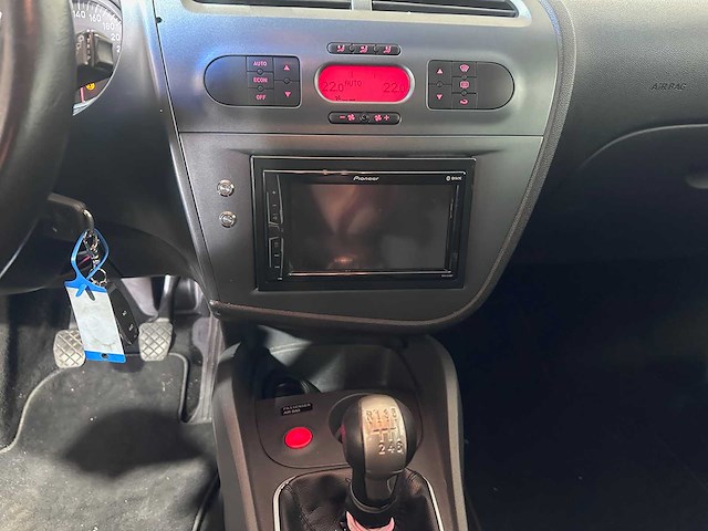 Seat - leon - 1.4 tsi dynamic st. - 22-jdt-3 - afbeelding 6 van  23