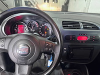 Seat - leon - 1.4 tsi dynamic st. - 22-jdt-3 - afbeelding 2 van  23